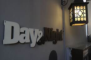 Day & Night - Hostel