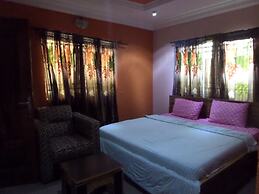 Fatty K Hotel and Suites