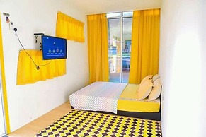 Lumut Cube Homestay Kontena