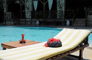Samaki Lodge