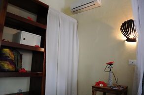 Samaki Lodge