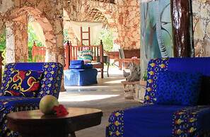Samaki Lodge
