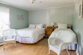 Kindred Spirits Inn & Cottages