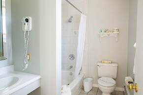 Kindred Spirits Inn & Cottages