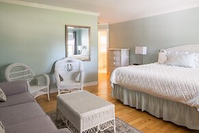 Kindred Spirits Inn & Cottages