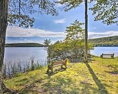 Cozy Pocono Mountain Escape