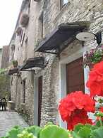 Antico Borgo Isola Santa