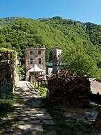 Antico Borgo Isola Santa
