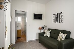 Ipsos Pool Apartments, Elena & Maria by Konnect