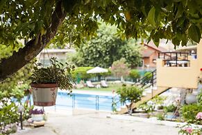 Ipsos Pool Apartments, Elena & Maria by Konnect