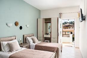 Ipsos Pool Apartments, Elena & Maria by Konnect