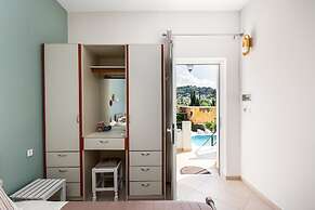 Ipsos Pool Apartments, Elena & Maria by Konnect