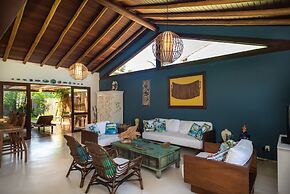 Vila do Outeiro em frente a praça da igreja