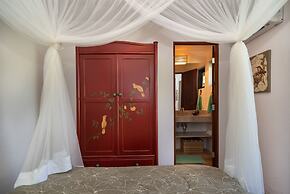 Vila do Outeiro em frente a praça da igreja