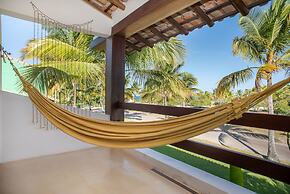 Vila do Outeiro em frente a praça da igreja