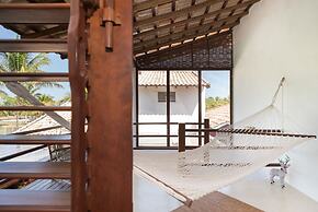 Vila do Outeiro em frente a praça da igreja