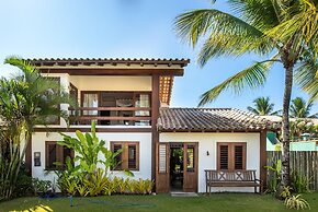 Vila do Outeiro em frente a praça da igreja