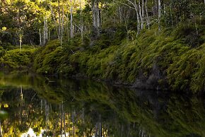 Vila do Outeiro em frente a praça da igreja