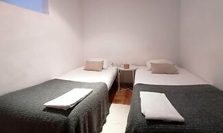 Apartment With Yard in Alfama