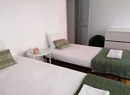 Apartment With Yard in Alfama