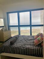 Luxury Apartment Best Location Beach View