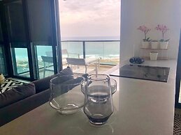 Luxury Apartment Best Location Beach View
