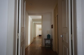 Stunning Apartment Near Chiado