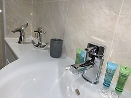 Grand Central Executive Apartments