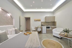 Alekos Apartments 2 Netflix, Self Check-In