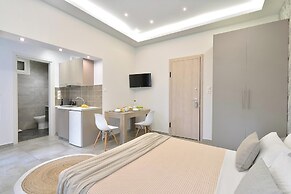 Alekos Apartments 2 Netflix, Self Check-In