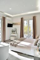 Alekos Apartments 2 Netflix, Self Check-In