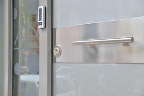 Alekos Apartments 2 Netflix, Self Check-In