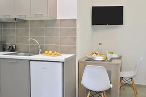 Alekos Apartments 2 Netflix, Self Check-In