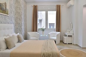 Alekos Apartments 2 Netflix, Self Check-In