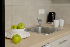 Alekos Apartments 2 Netflix, Self Check-In