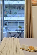 Alekos Apartments 2 Netflix, Self Check-In