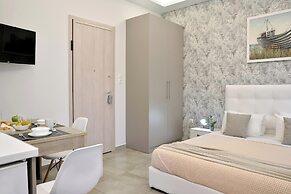 Alekos Apartments 2 Netflix, Self Check-In