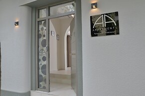 Alekos Apartments 2 Netflix, Self Check-In