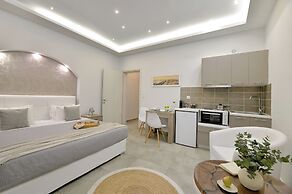 Alekos Apartments 2 Netflix, Self Check-In