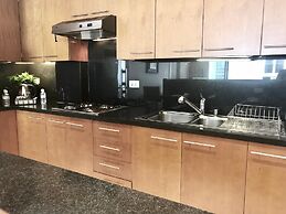 Downtown Retro Serviced Apartment