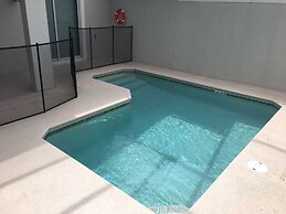 Dream Townhome with private pool Close to Disney SL4906