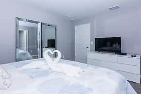 Dream Townhome with private pool Close to Disney SL4906