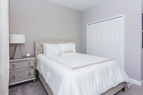 Dream Townhome with private pool Close to Disney SL4906