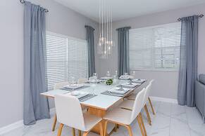 Dream Townhome with private pool Close to Disney SL4906