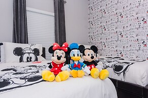 Dream Townhome with private pool Close to Disney SL4906