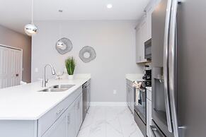 Dream Townhome with private pool Close to Disney SL4906