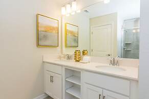 Beautiful  Apartment at Storey Lake 272975