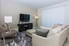 Fabulous Apartment with balcony at Storey Lake 272977