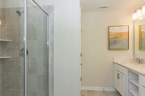 Fabulous Apartment with balcony at Storey Lake 272977