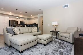 Fabulous Apartment with balcony at Storey Lake 272977